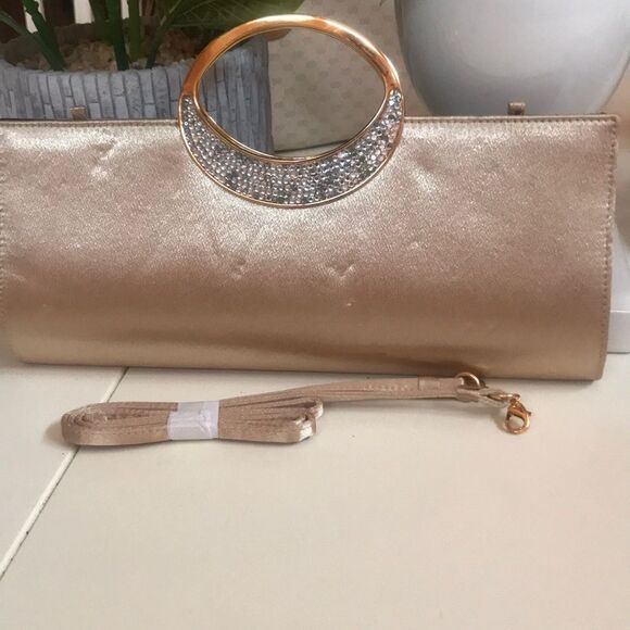 carlo fellini Handbags - VINTAGE NEW CARLO FELLINI FOLD SATIN RHINESTONE FORMAL PURSE CLUTCH BAG GOLD